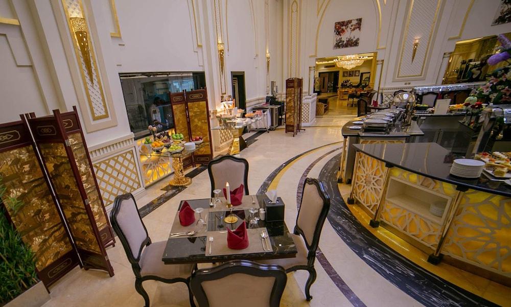 Casablanca Grand